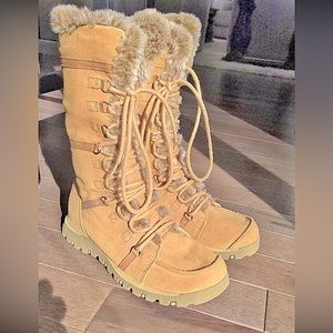 Sketchers Boots Sz 7 Excellent Condition Ladies Footwear